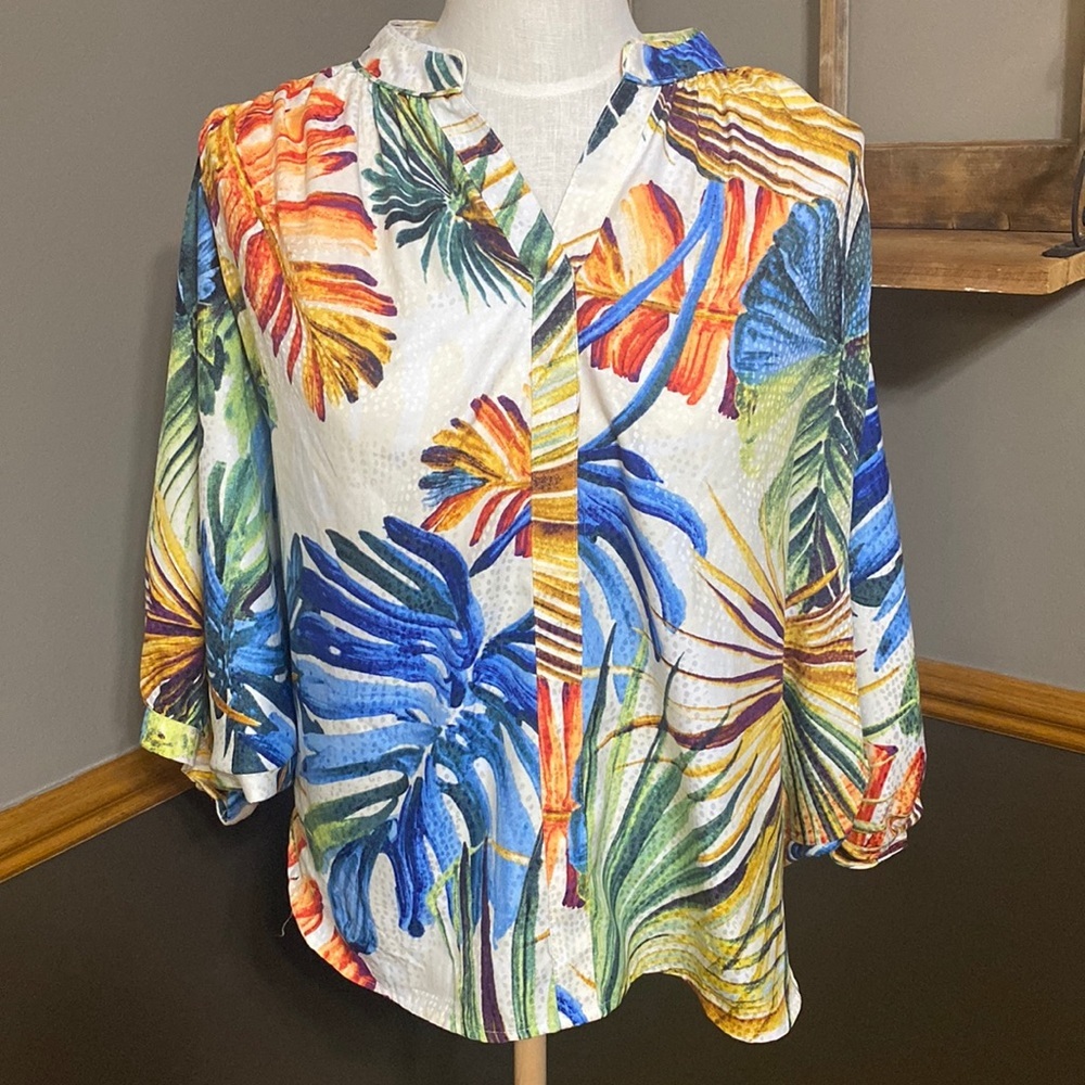 Chico’s tropical v neck dolman sleeve top size 2P